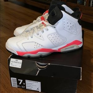 Air Jordan 6 retro white infrared size 7y